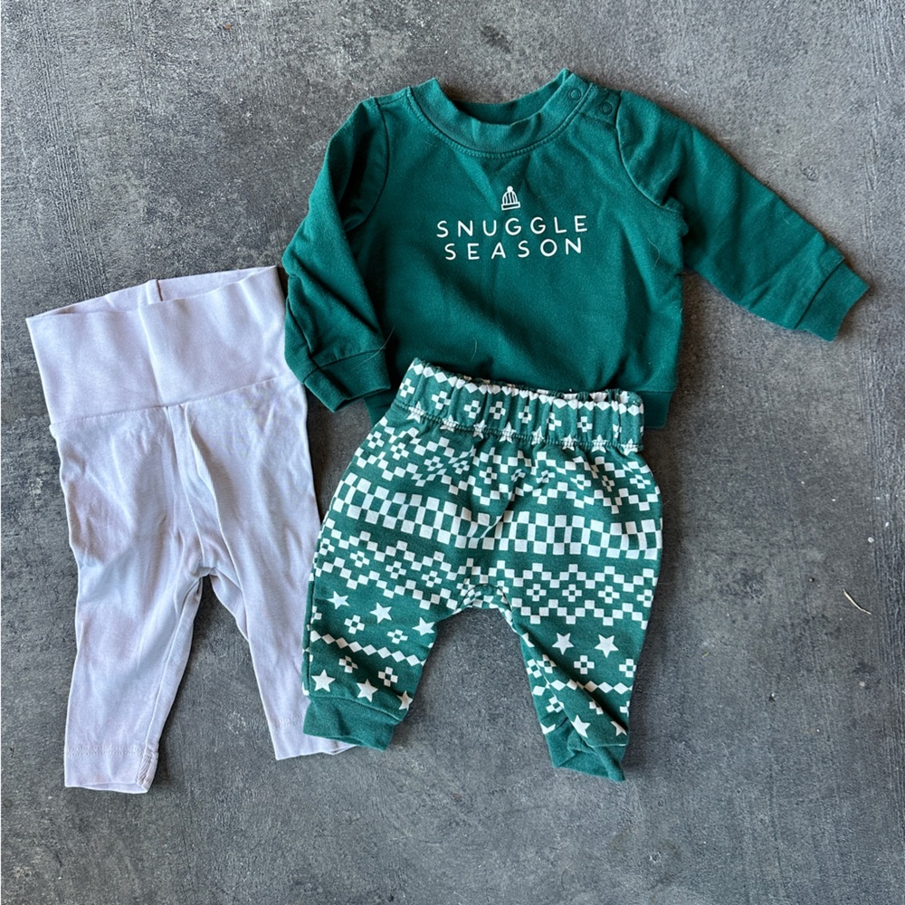Green "Snuggle Season" Baby Sweatshirt & Matching Pants Set